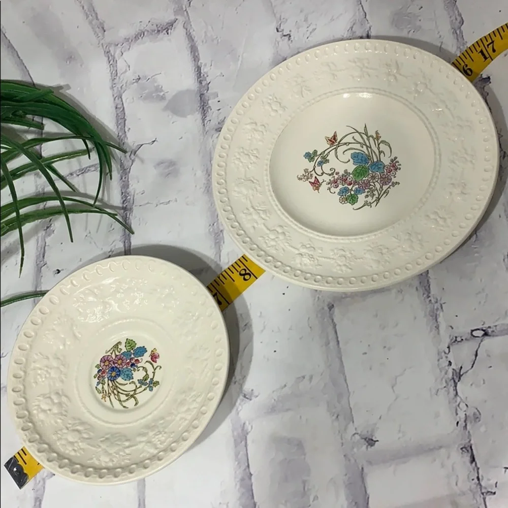 Wedgwood vintage bread